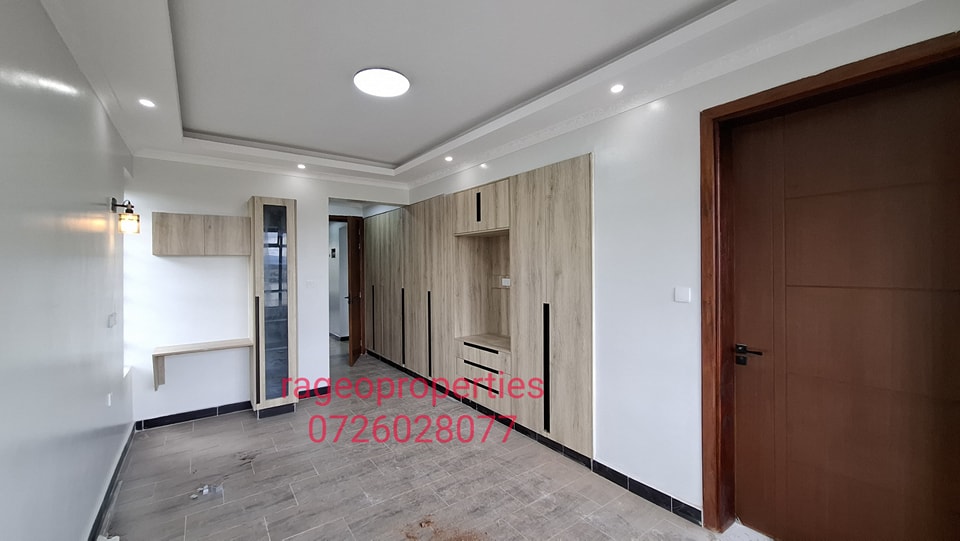 MODERN 3-BEDROOM ALL-ENSUITE APARTMENT WITH DSQ ALONG WAIYAKI WAY, MOUNTAIN VIEW Image