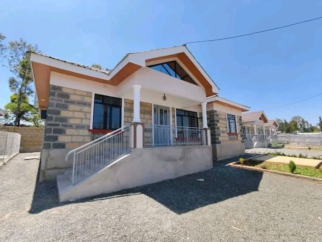 MODERN 3 BEDROOM ALL ENSUITE BUNGALOW TO LET IN NGONG MATASIA