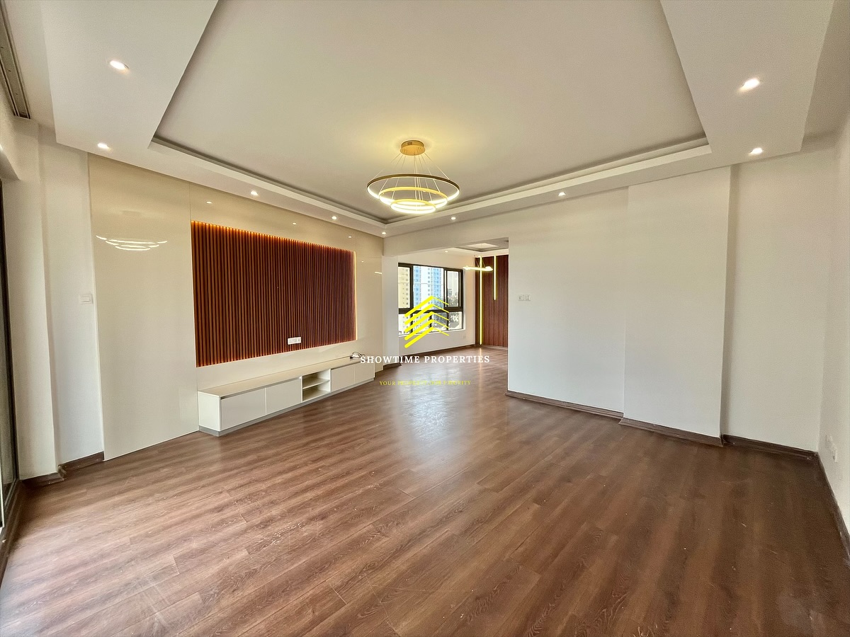 Modern 3 bedroom apartment All en-suite + Dsq to let in Kilimani