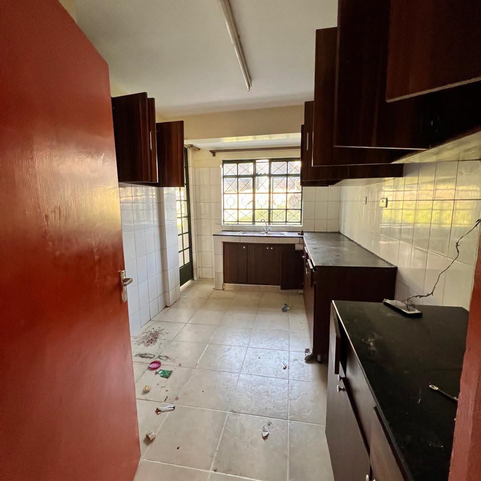 Modern 3 Bedroom Apartment + DSQ To Let in Kileleshwa