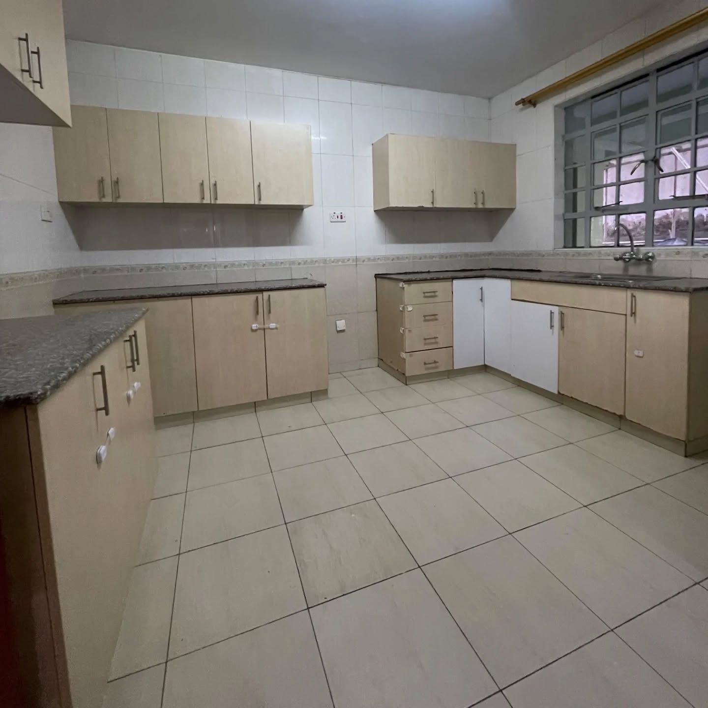 Modern 3 Bedroom + DSQ Apartment for Rent in Kileleshwa