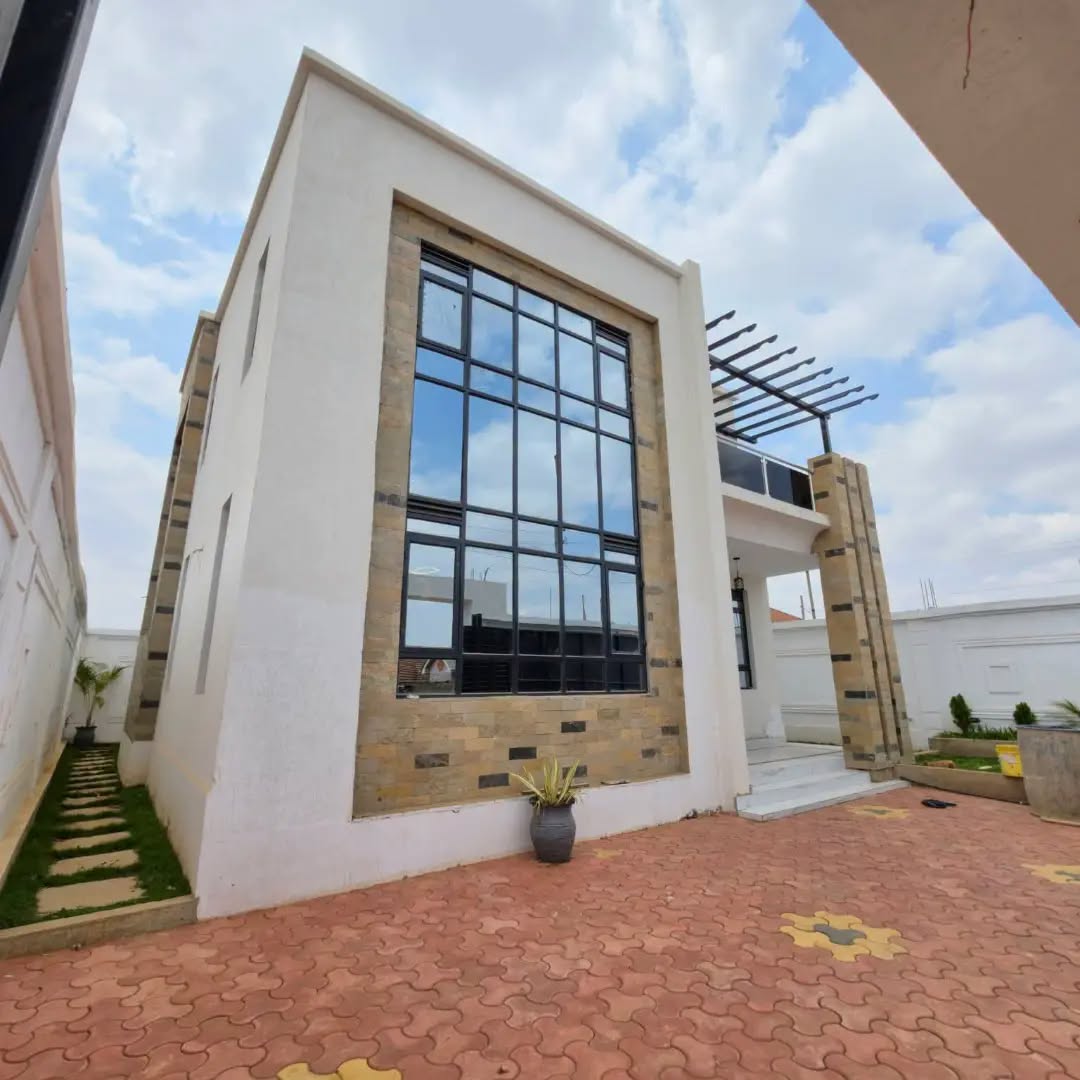modern 3 bedroom maisonette plus dsq for sale in Ruiru kimbo matangi