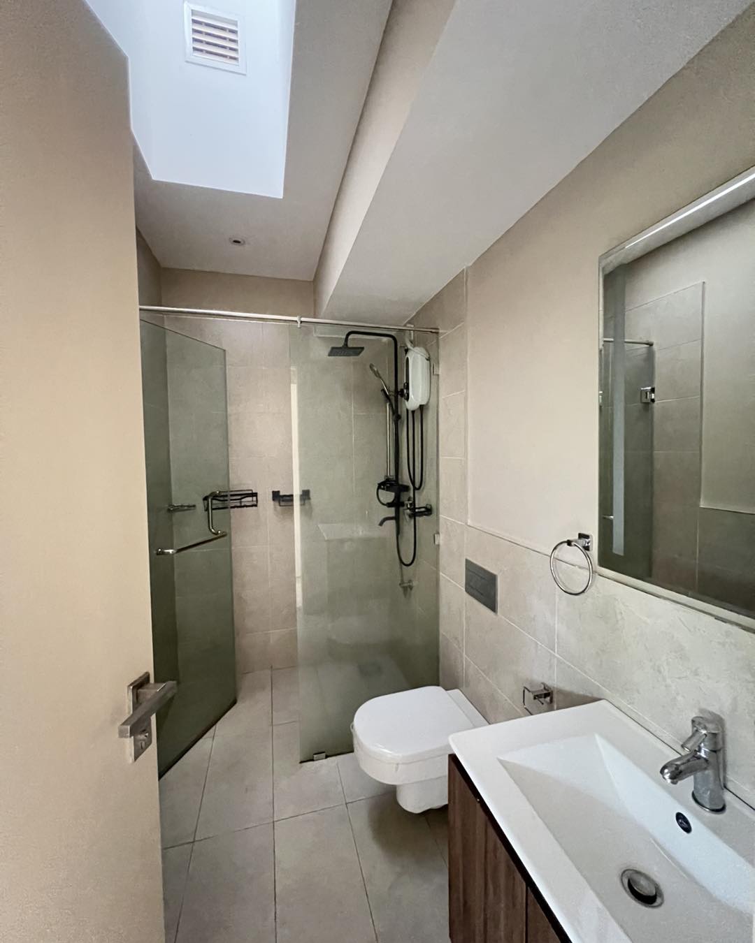 Modern 3-Bedroom Townhouse To Let in Runda Image