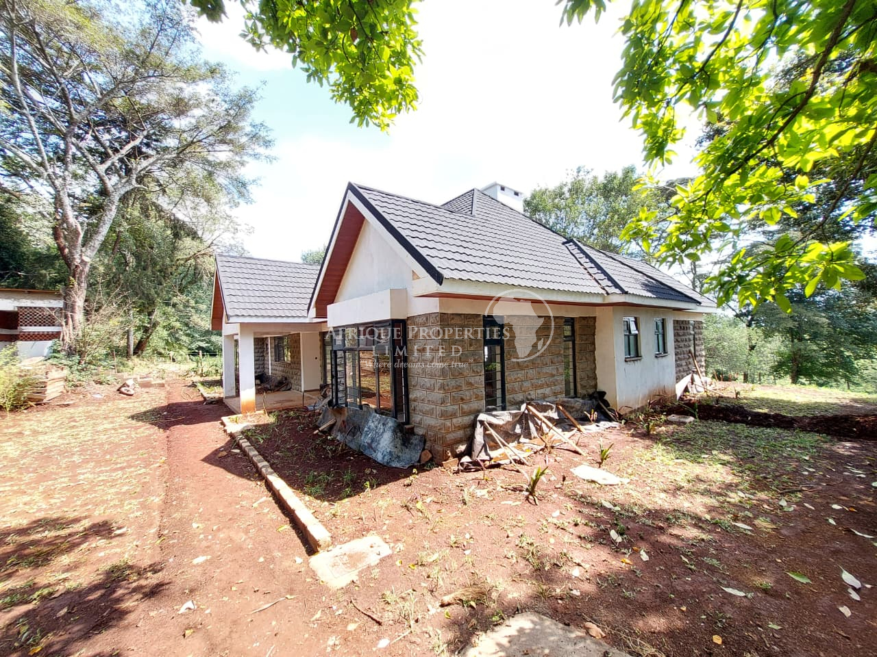 Modern 4 bedoom bungalow to let in Tigoni Image