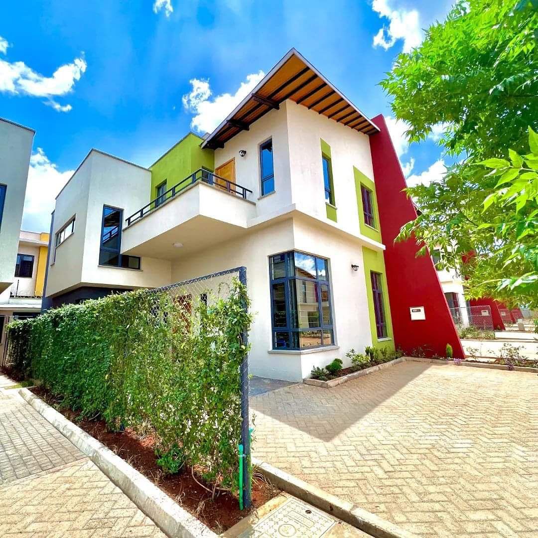 Modern 4 Bedroom ALL Ensuite Townhouse + DSQ For Sale in Langata