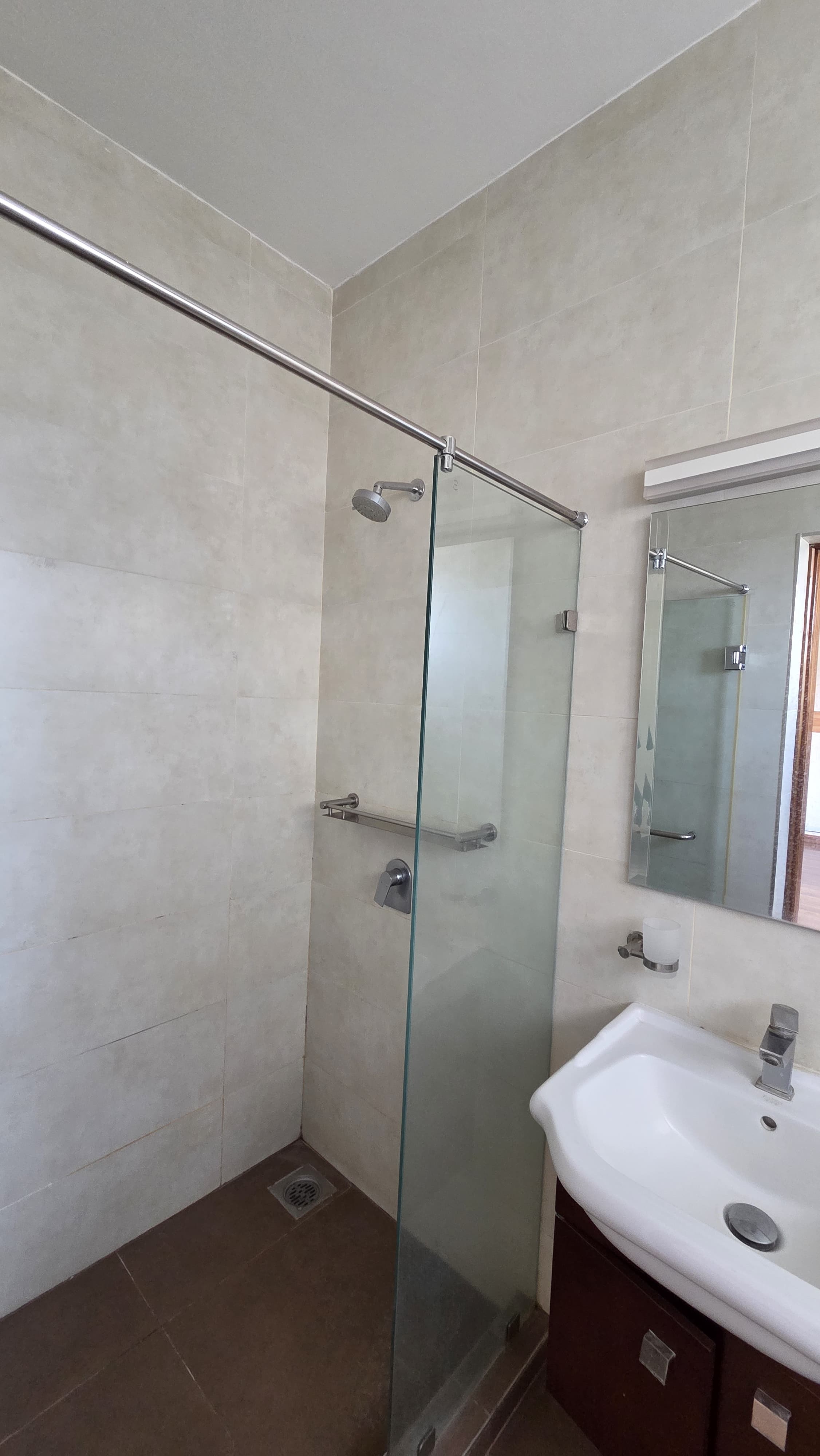 Modern 4 Bedroom Apartment For Rent In Parklands Image