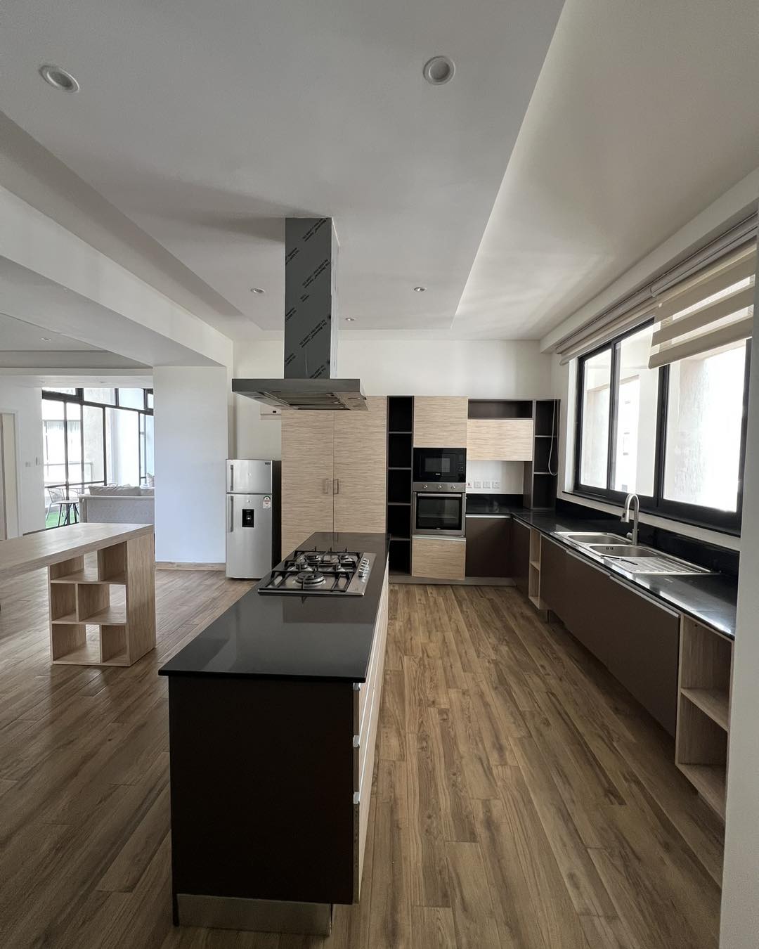 Modern 4-Bedroom + DSQ Duplex To Let in Riverside Drive Image