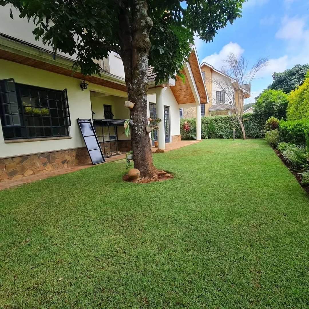 Modern 4 bedroom townhouse plus DSQ for sale along Kiambu Road