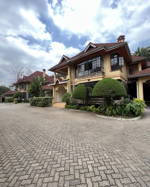 Modern 4 bedroom townhouse to let in Lavington