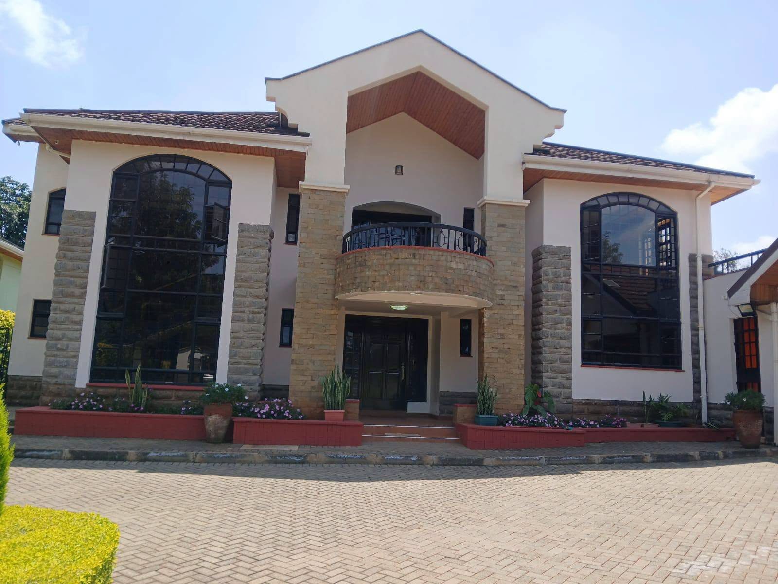 modern 4 bedroom villa for rent in karen