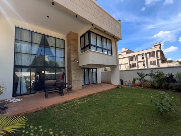 Modern 5-Bedroom + DSQ Townhouse for Rent in Loresho