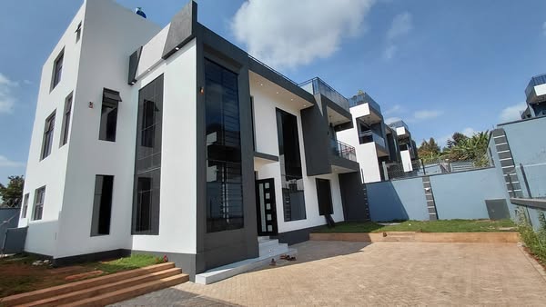 Modern 5 Bedroom Maisonette For Sale in Ruiru, Kimbo