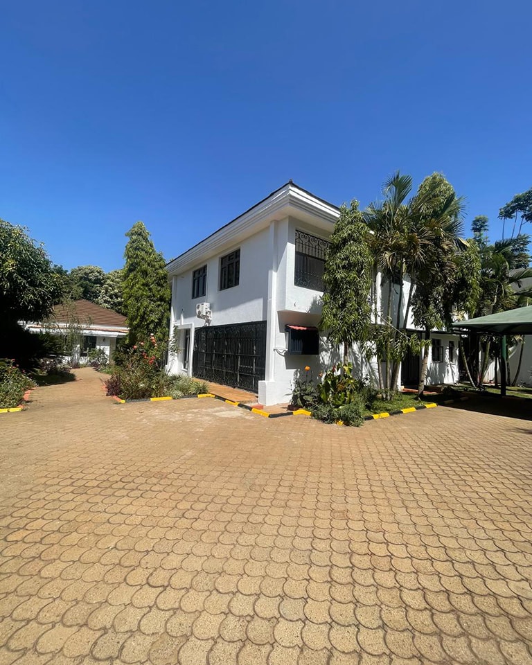 Modern 5 Bedroom Maisonette To Let in Runda