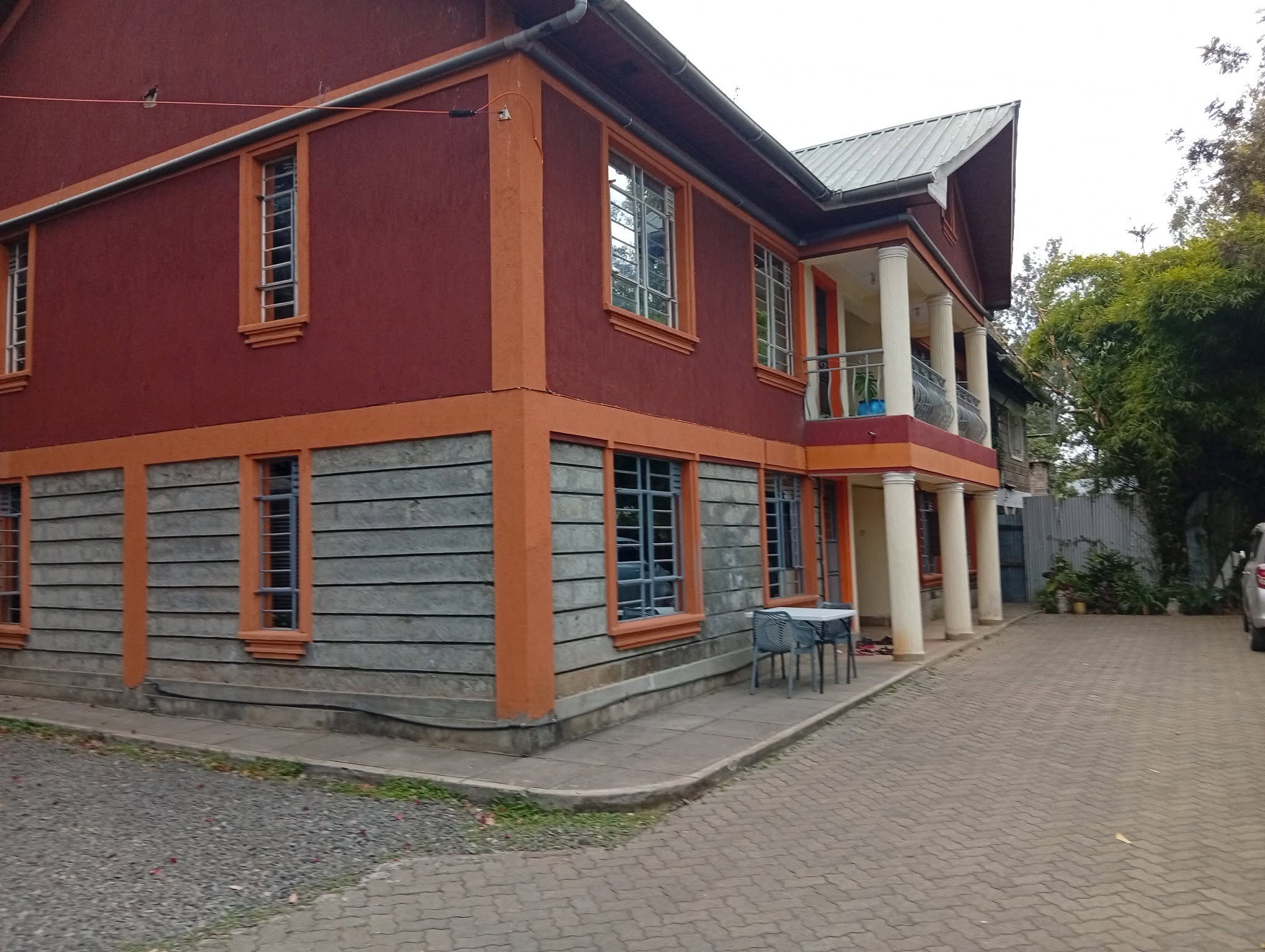 Modern & Spacious 2 Bedroom Mini Apartment To Let – Karen