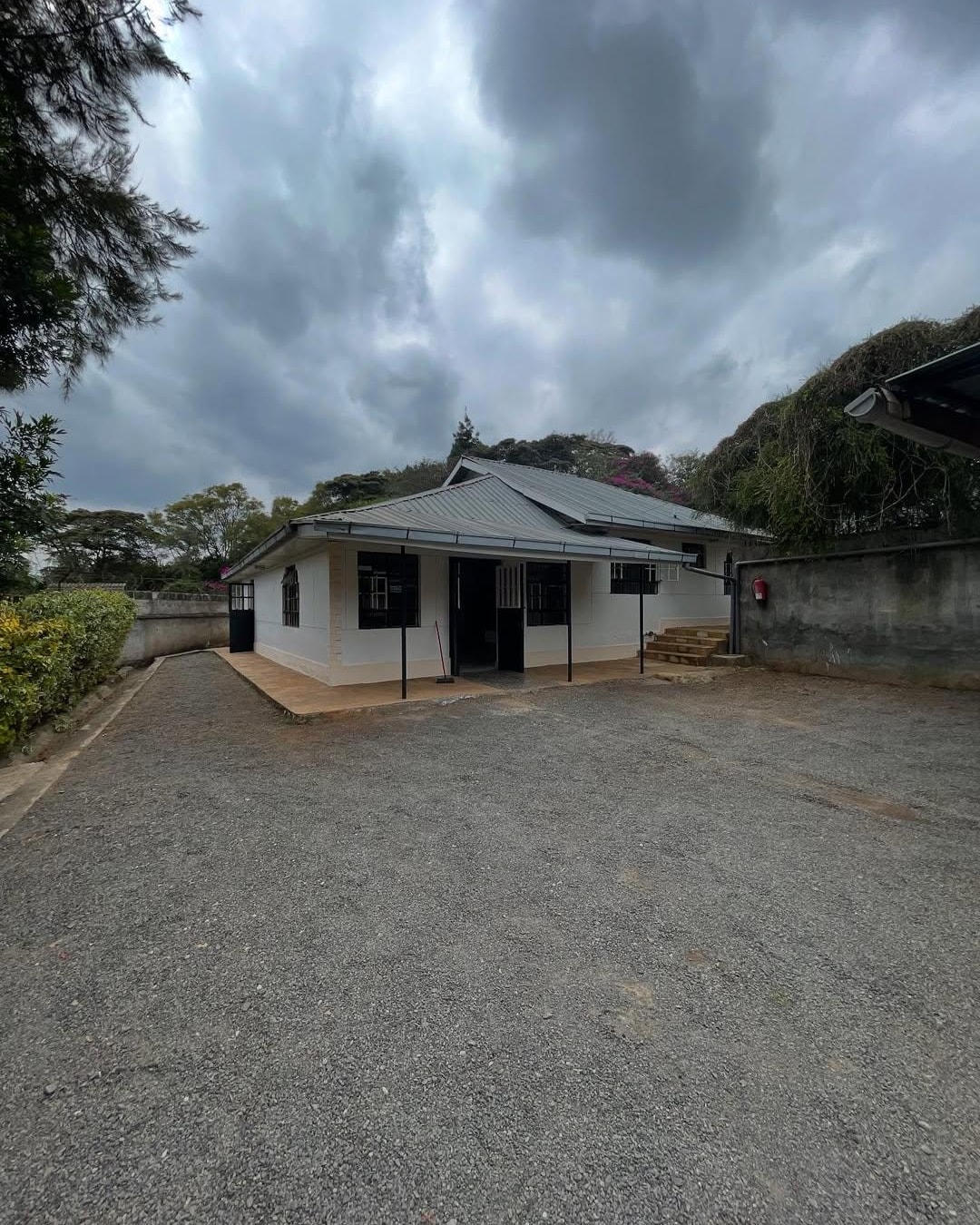 Most affordable 4 bedroom bungalow to let in karen
