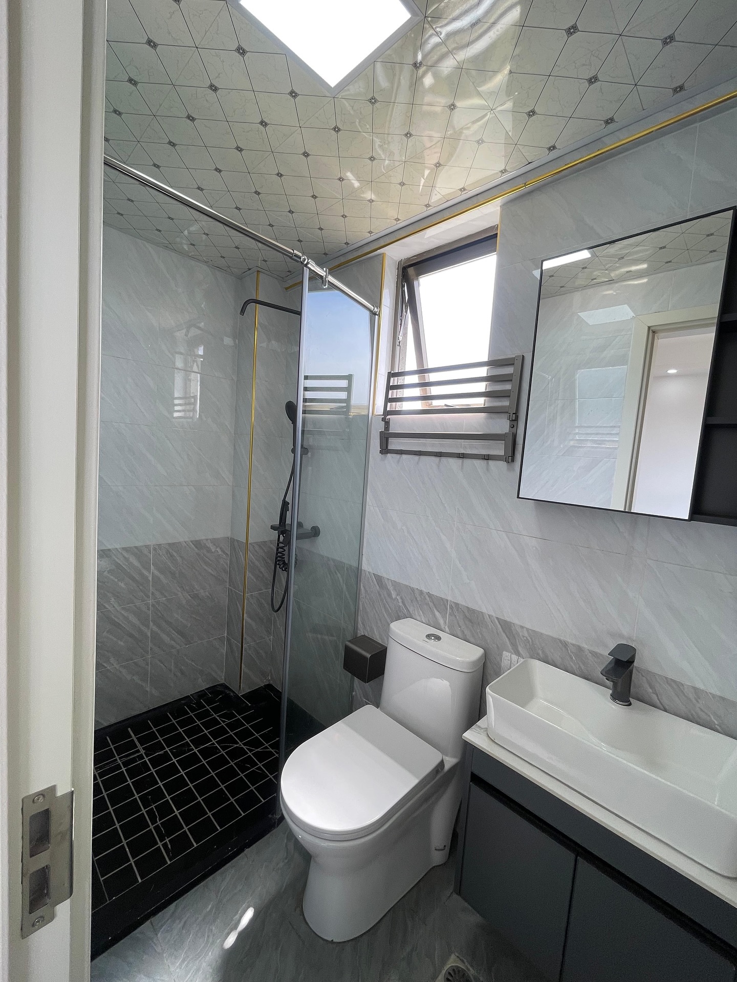 New 2 bedroom apartment to let in Kilimani, Yaya Image