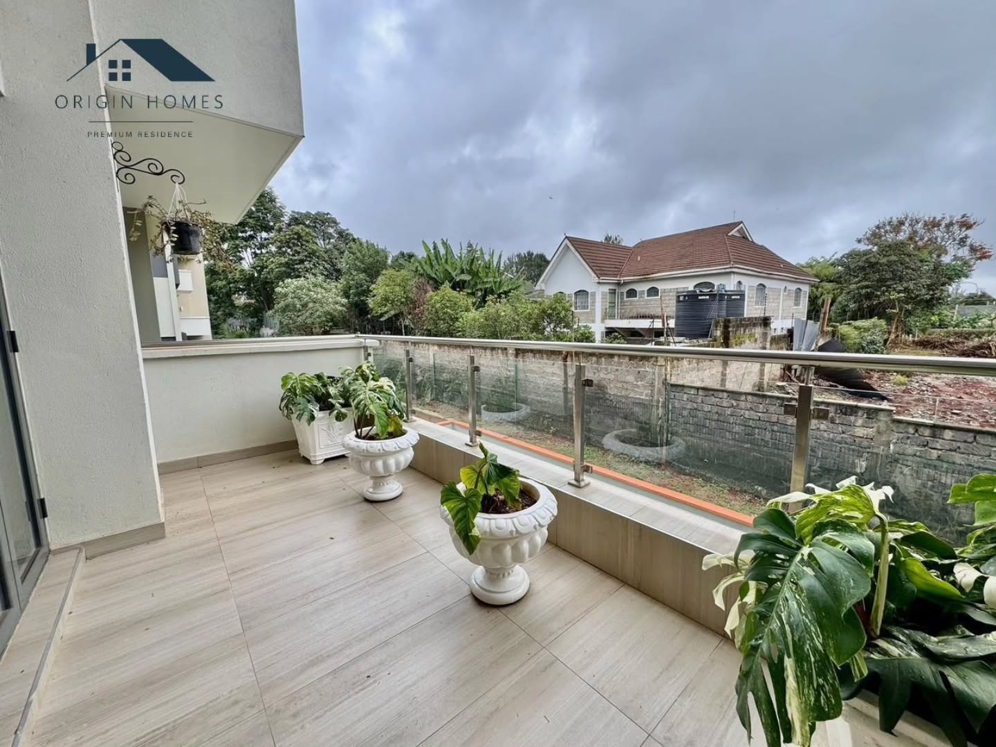 New 3 bedroom Duplex Penthouse plus dsq for rent in Rosslyn Image