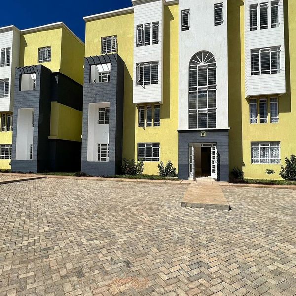 New 3 bedrooms plus sq duplex apartment homes for sale