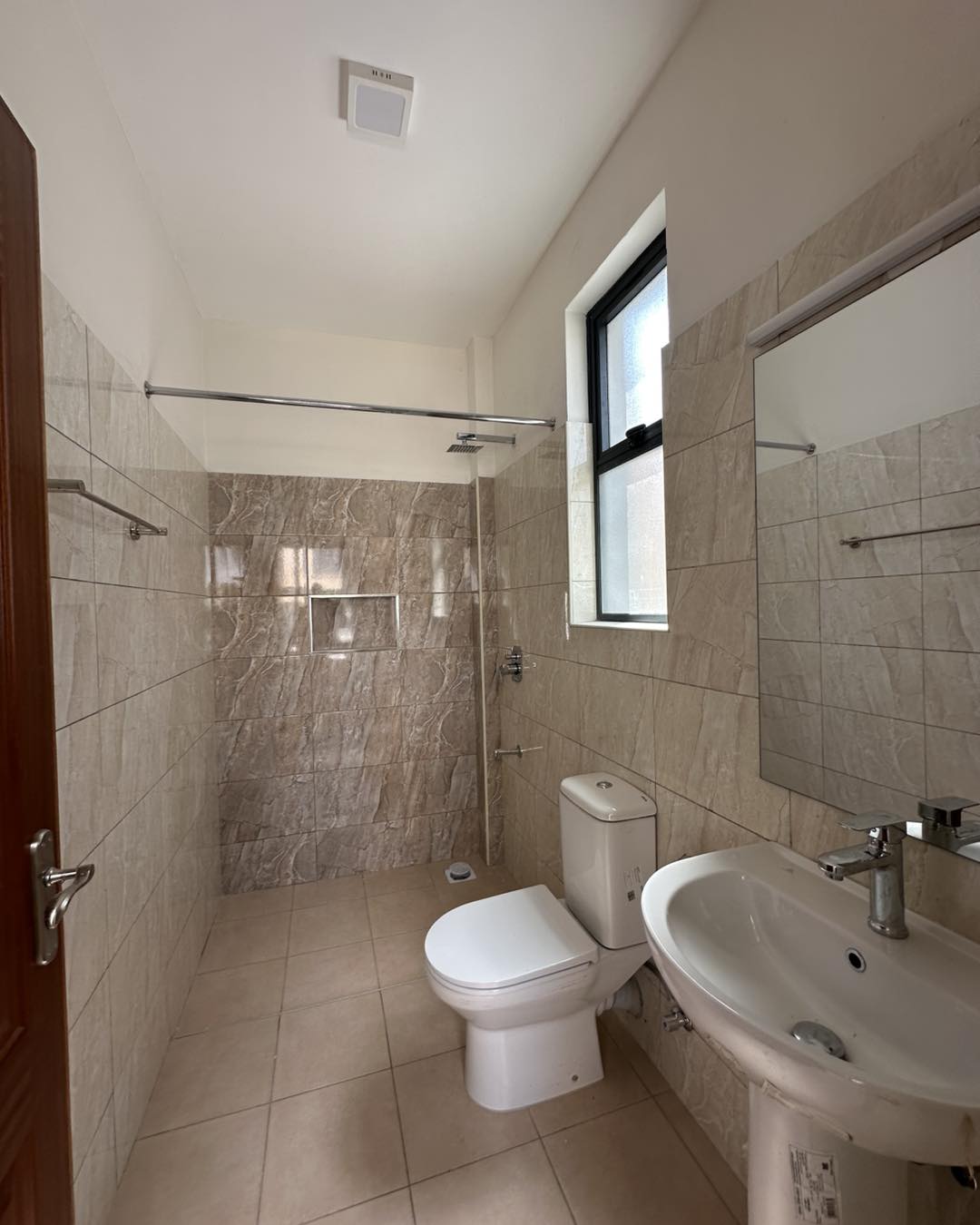 New Modern 4-Bedroom Plus DSQ Townhouse for Sale in Syokimau Image