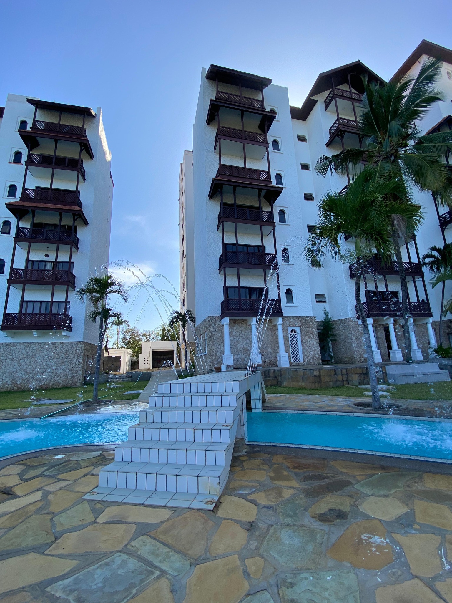 Newly Built 3 & 4 Bedroom + DSQ Luxury Apartments for Sale in Nyali, Mombasa.