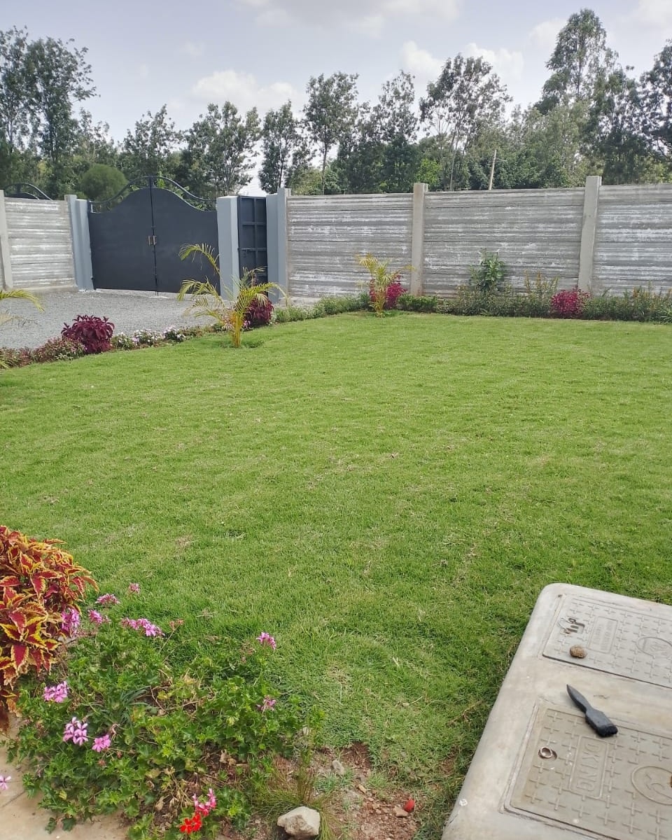 Newly built 3 bedroom bungalow plus sq to let in karen