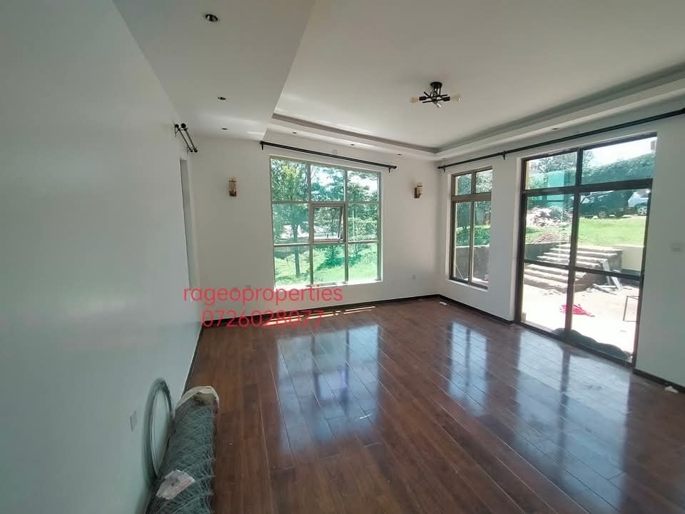 newly built 3 bedroom bungalow plus sq to let in Kerarapon - karen Image