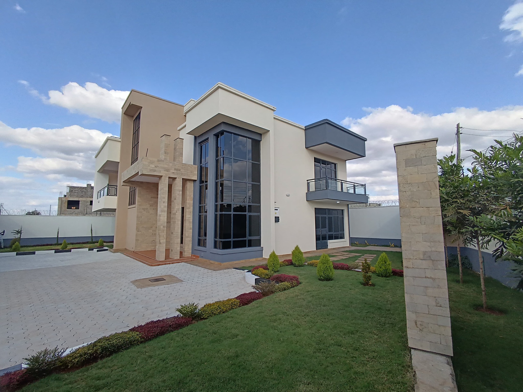 Newly Built 4 Bedroom Maisonette + DSQ + Family Room For Sale in Thika Githingiri Estate