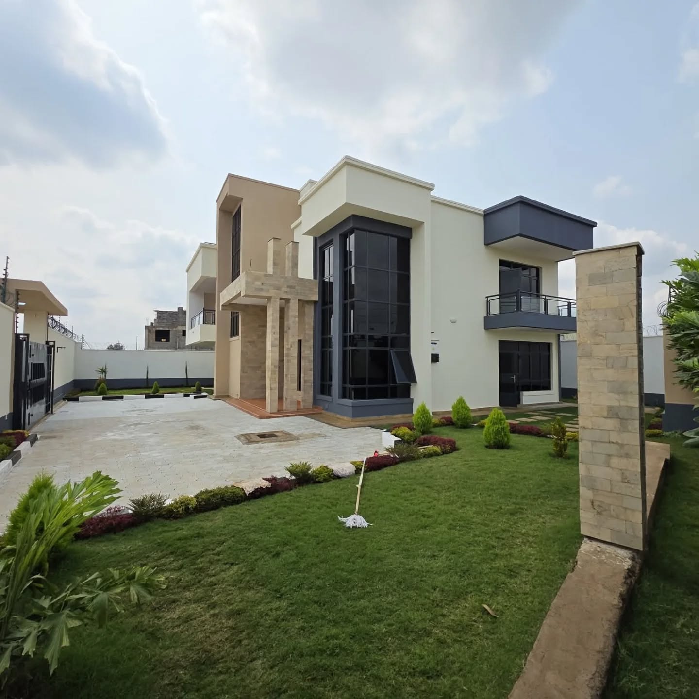 Newly Built 4 Bedroom Maisonette + DSQ + Family Room For Sale Thika Githingiri Estate