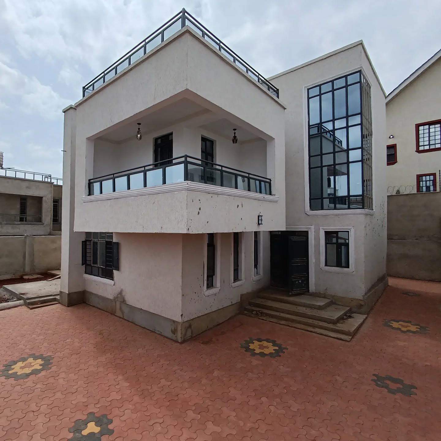 Newly built 4 bedroom maisonette for sale in Kenyatta Rd,off Thika Rd