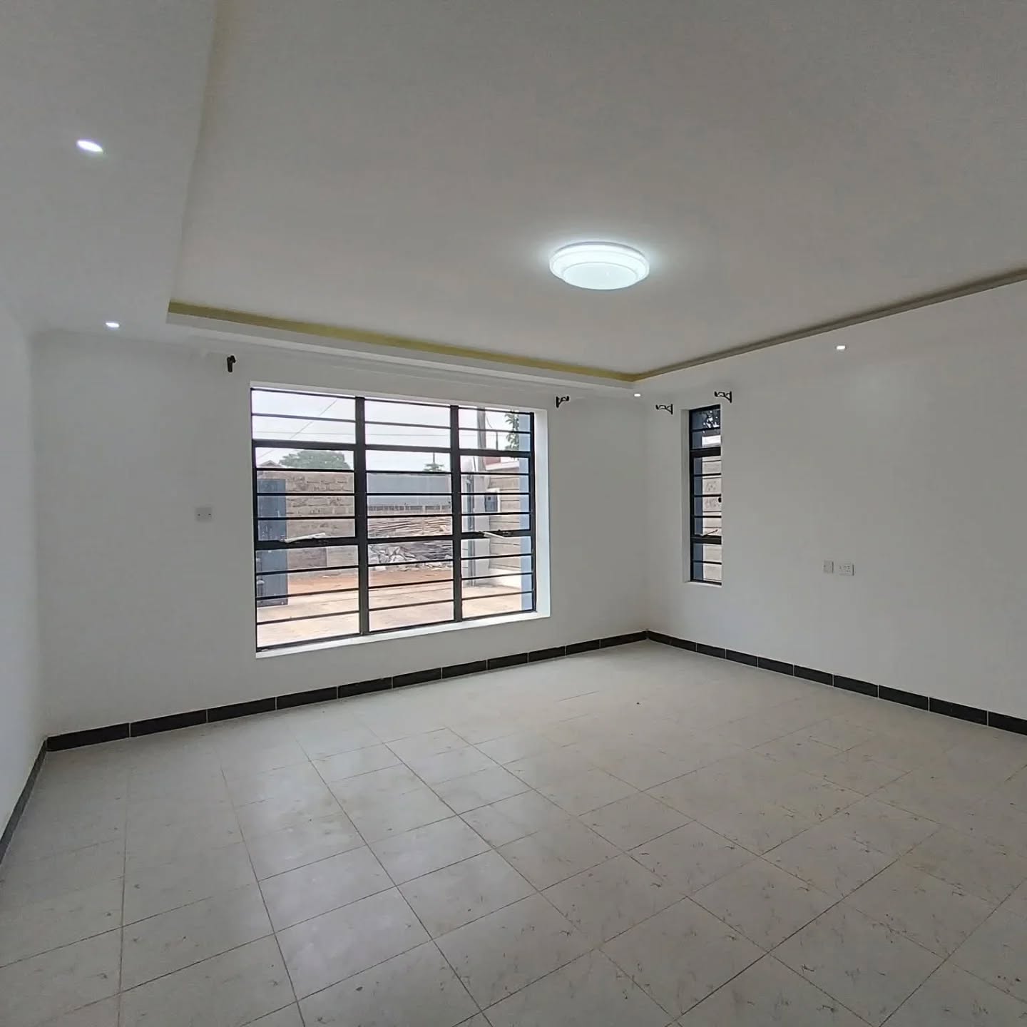 Newly built 4 bedroom Maisonette on sale in Kenyatta Road Image