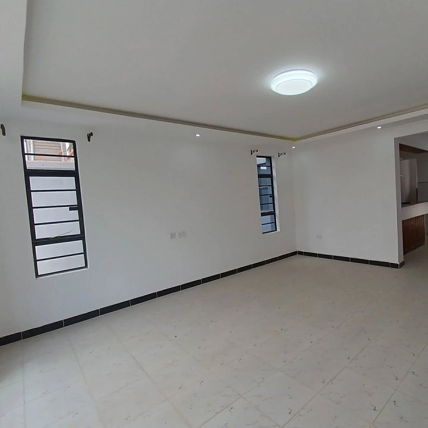 Newly built 4 bedroom Maisonette on sale in Kenyatta Road Image