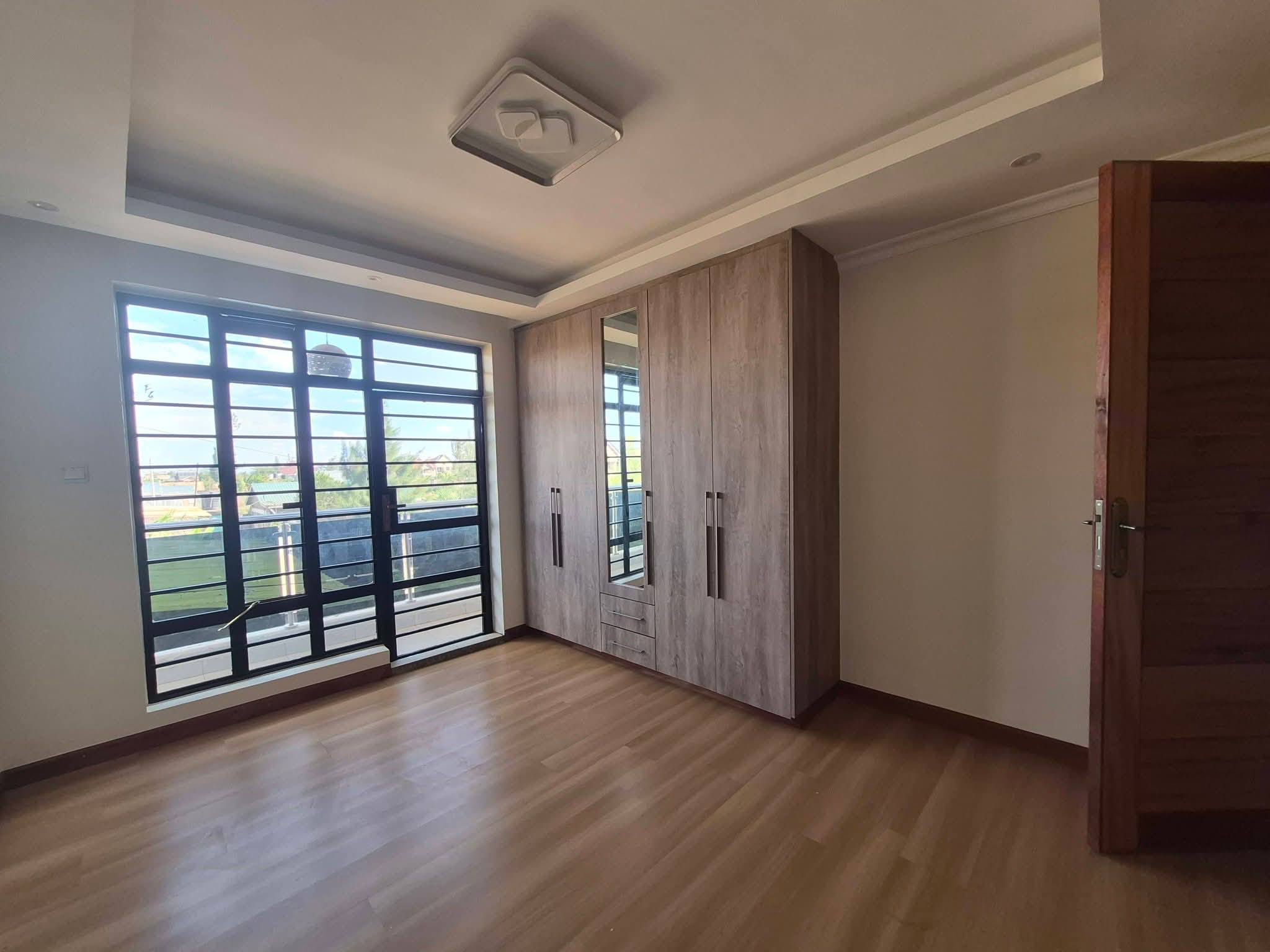 Newly Built 5 Bedroom Maisonette For Sale in Kamakis, Bypass Image