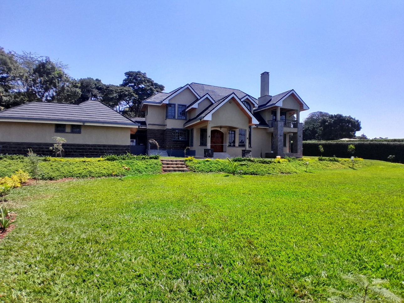 Newly built 5 bedroom maisonette plus sq to let in Karen
