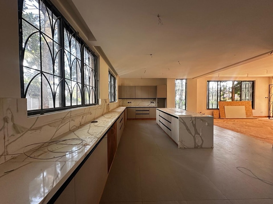 Newly Built Modern 4 Bedrooms Maisonette For Sale in Old Runda Image