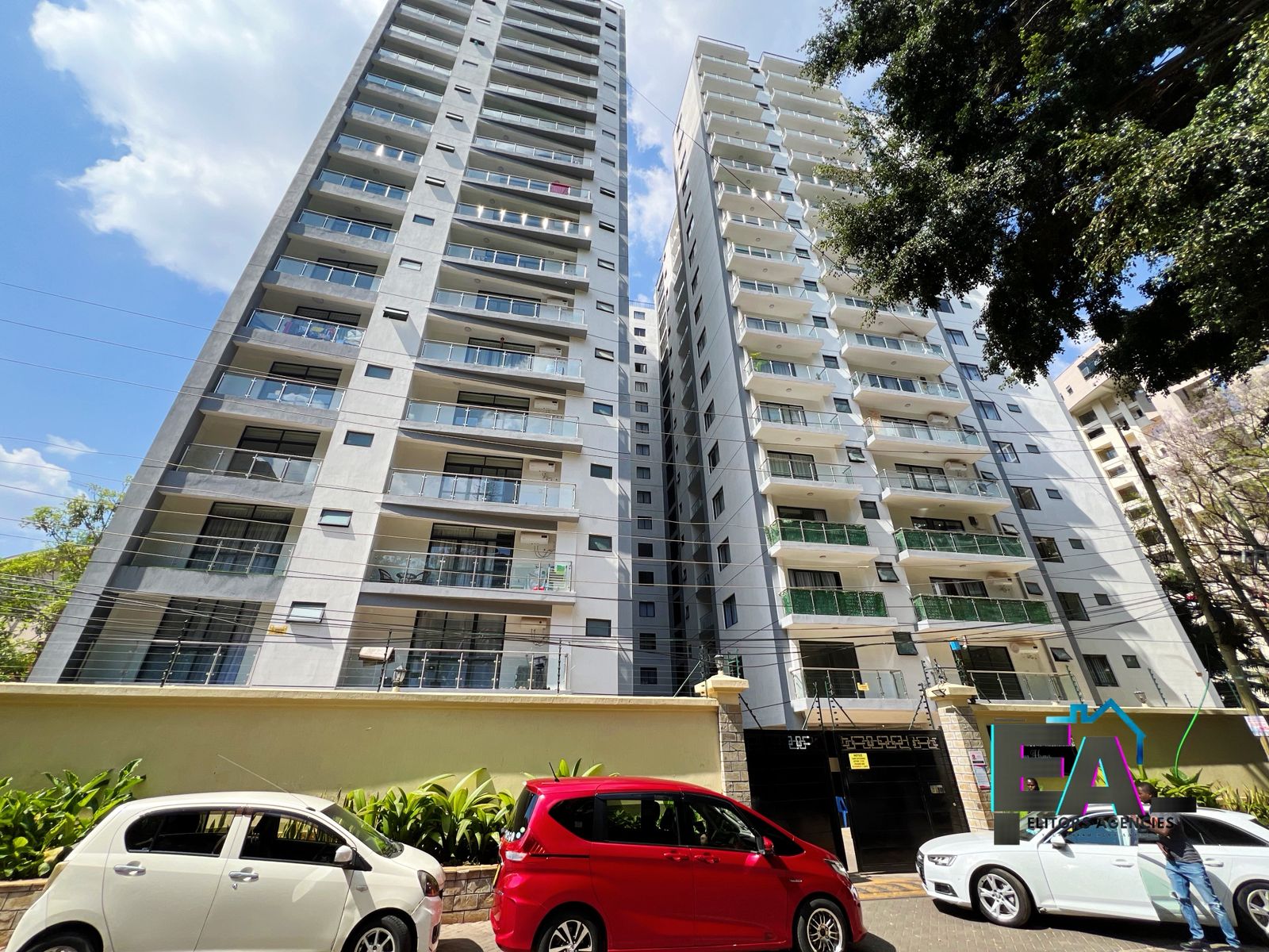 Newly done 3 bedroom 2 rooms ensuite for rent in Riverside Image