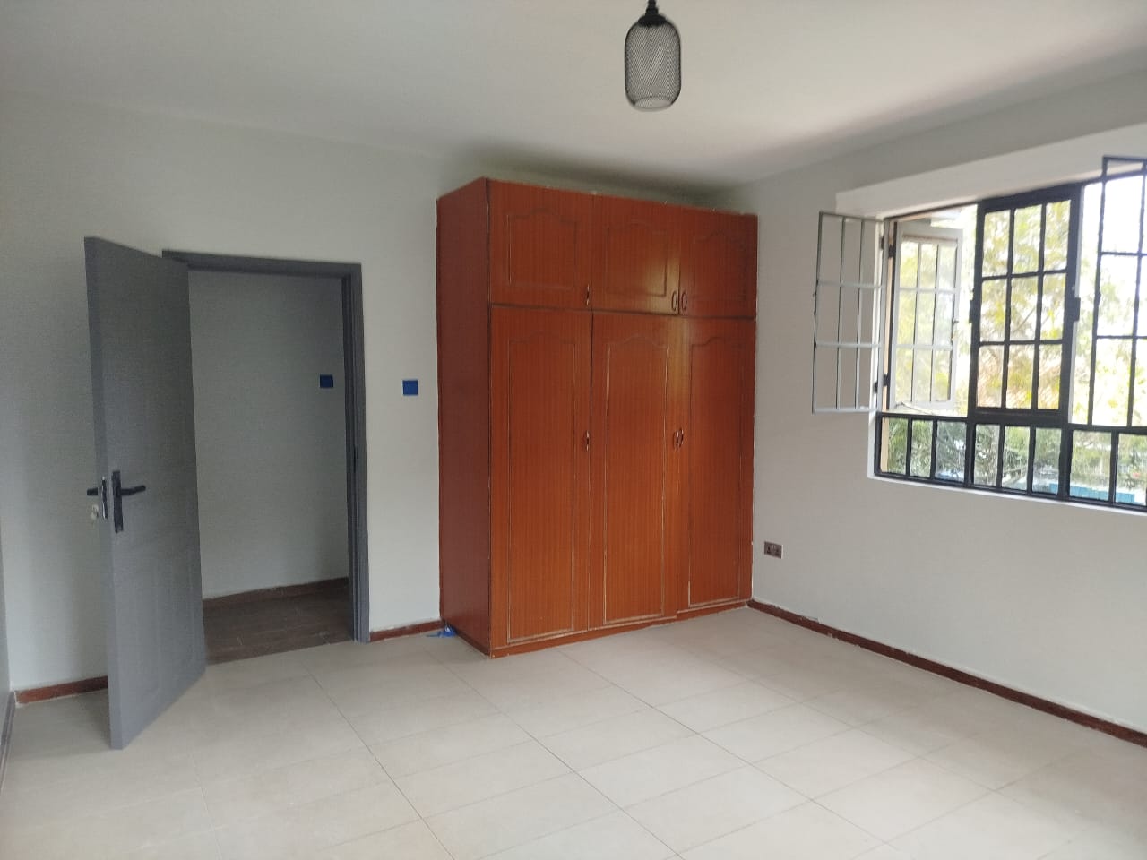 Newly Refurbished 5-Bedroom Maisonette + SQ To Let in Karen