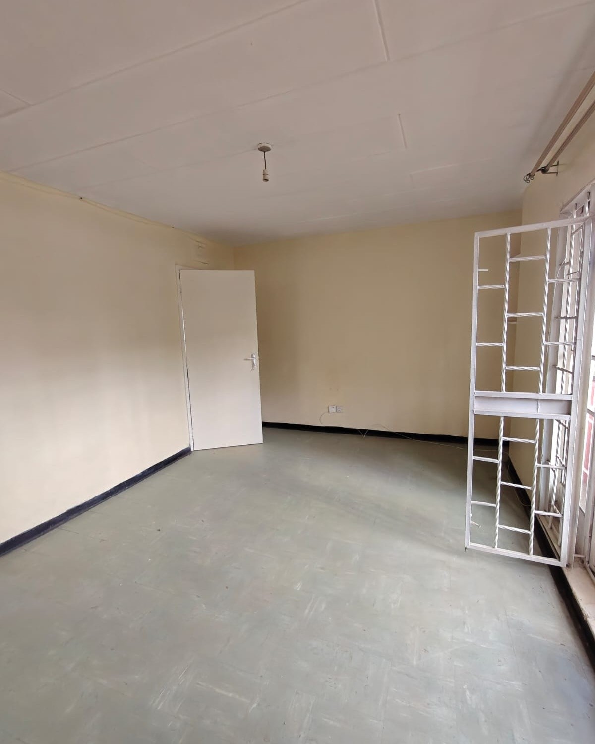 Newly Renovated 2 Bedroom Apartment To Let in Madaraka, near Strathmore University!