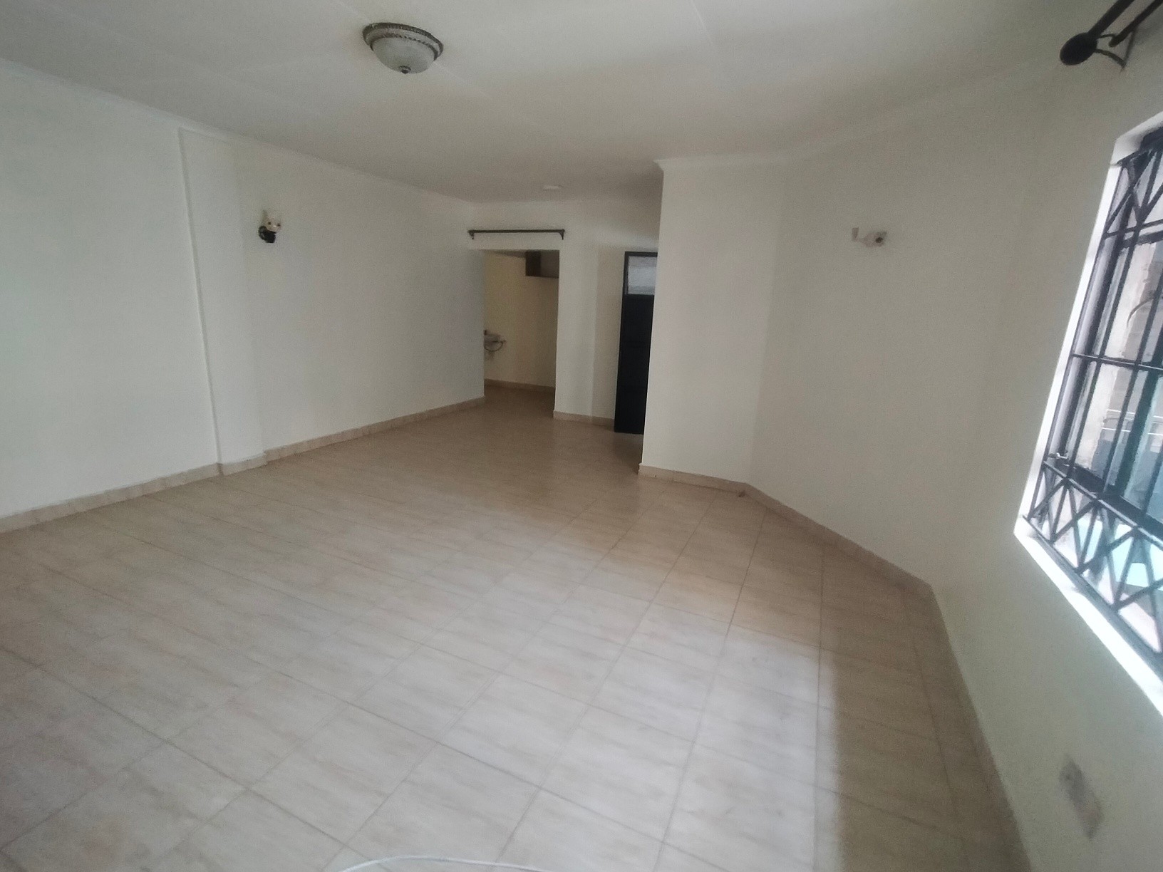 NEWLY RENOVATED 2 BEDROOM APARTMENT TO LET IN NAIROBI WEST Image