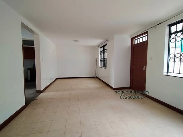 newly renovated 3 bedroom maisonette plus sq to let in Madaraka