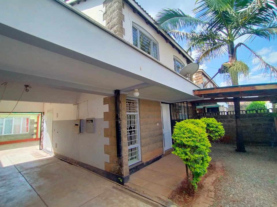 Newly renovated 3 bedroom maisonette to let in Ngumo