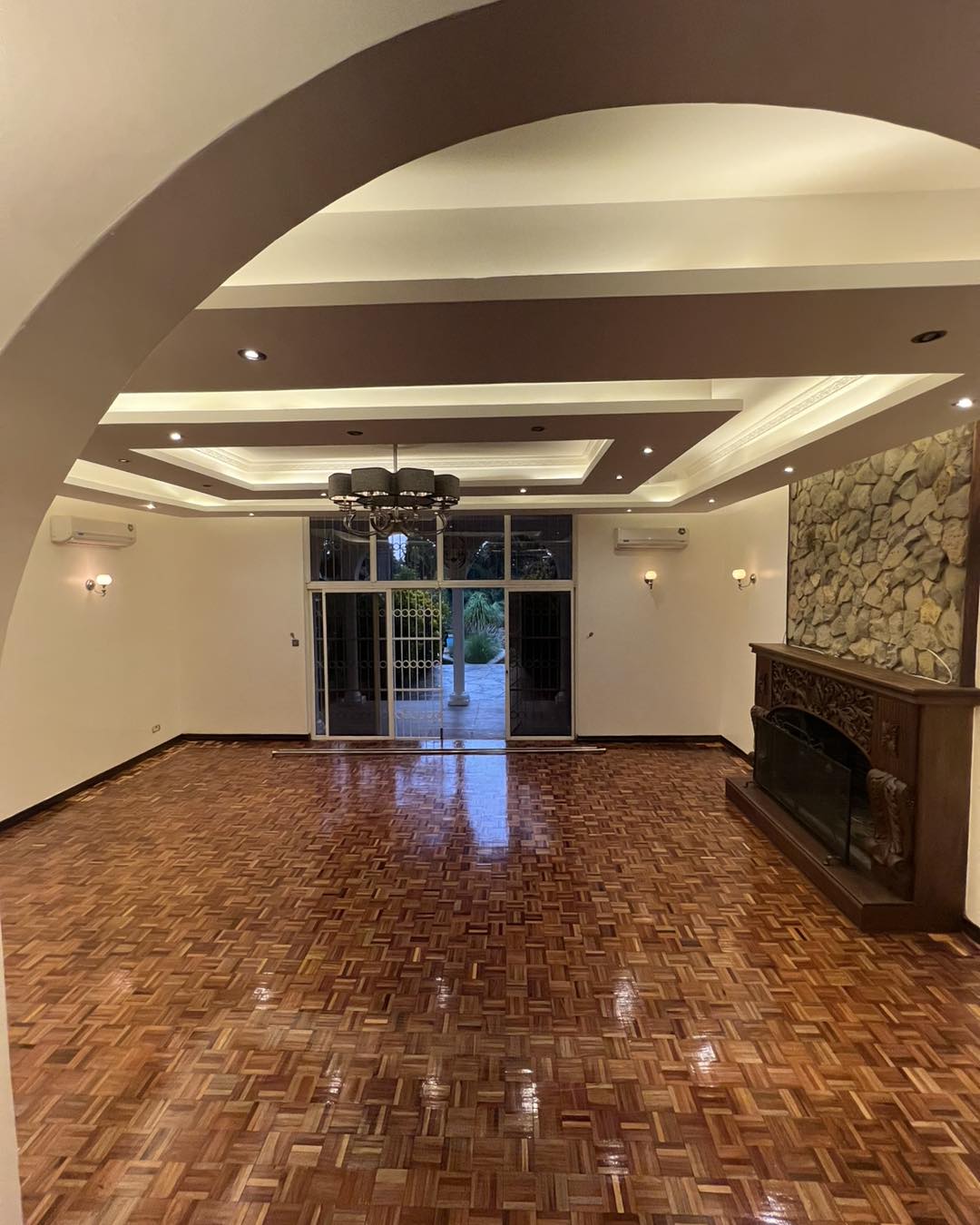 Newly Renovated 4-Bedroom + DSQ Villa To Let in Runda Image