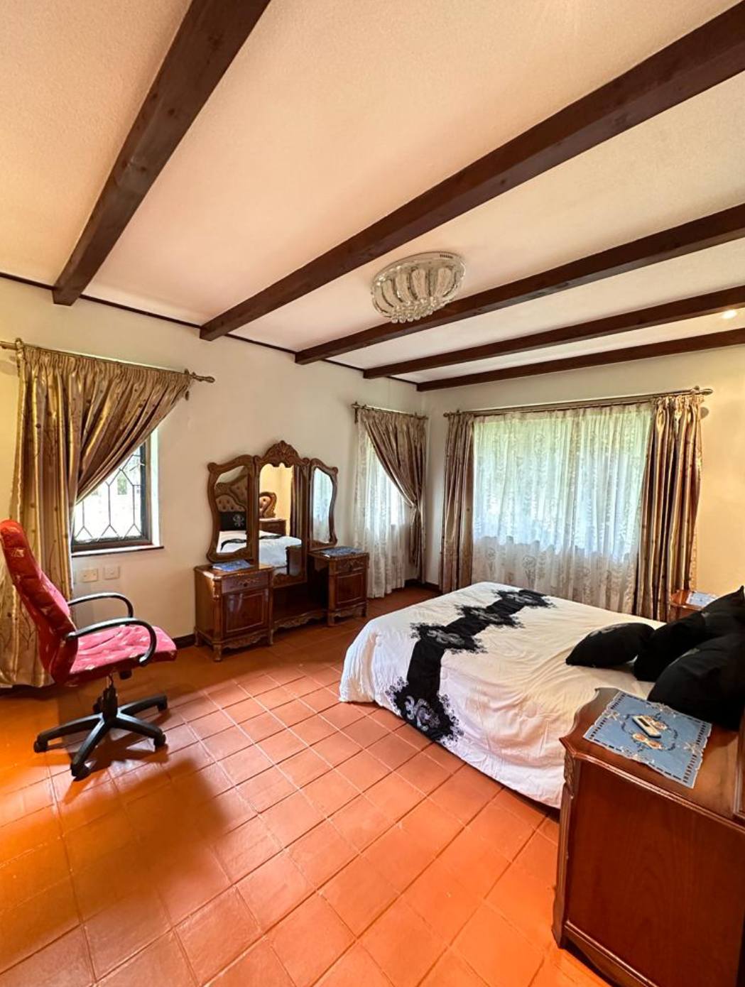 Newly Renovated All Ensuite 4 Bedrooms Bungalow For Sale in Karen, Miotoni Image