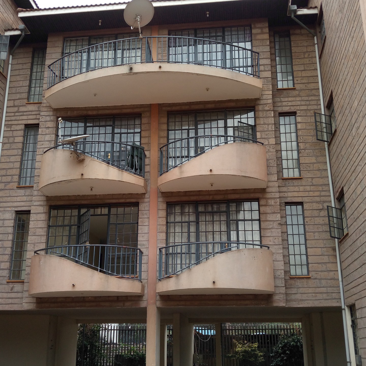 One bedroom apartment to let  along Ngong Road