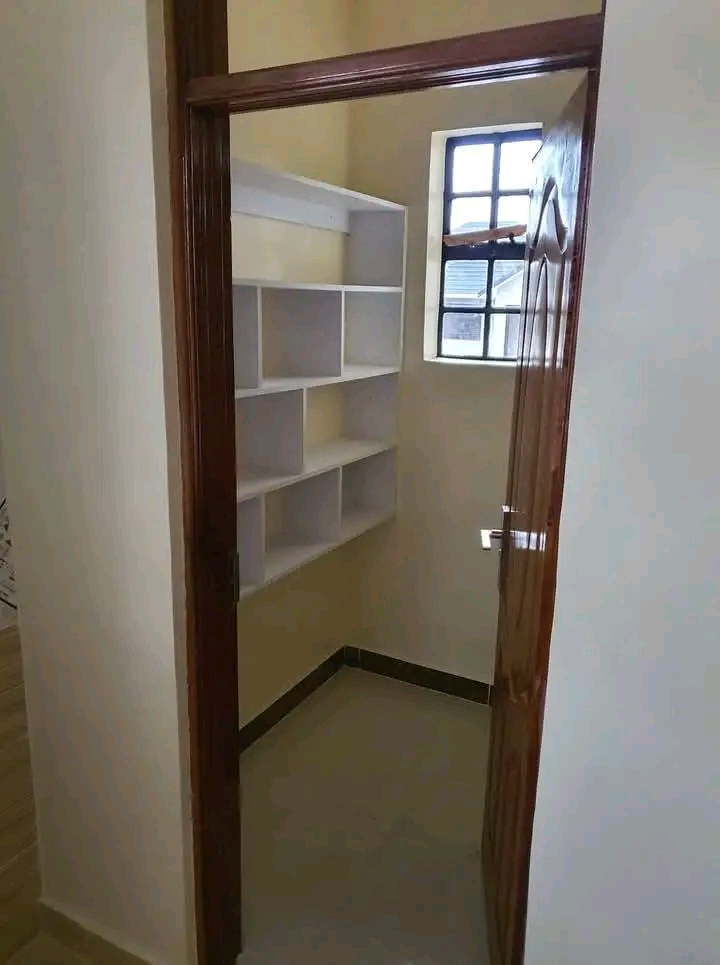 One bedroom house to let in Adams Image