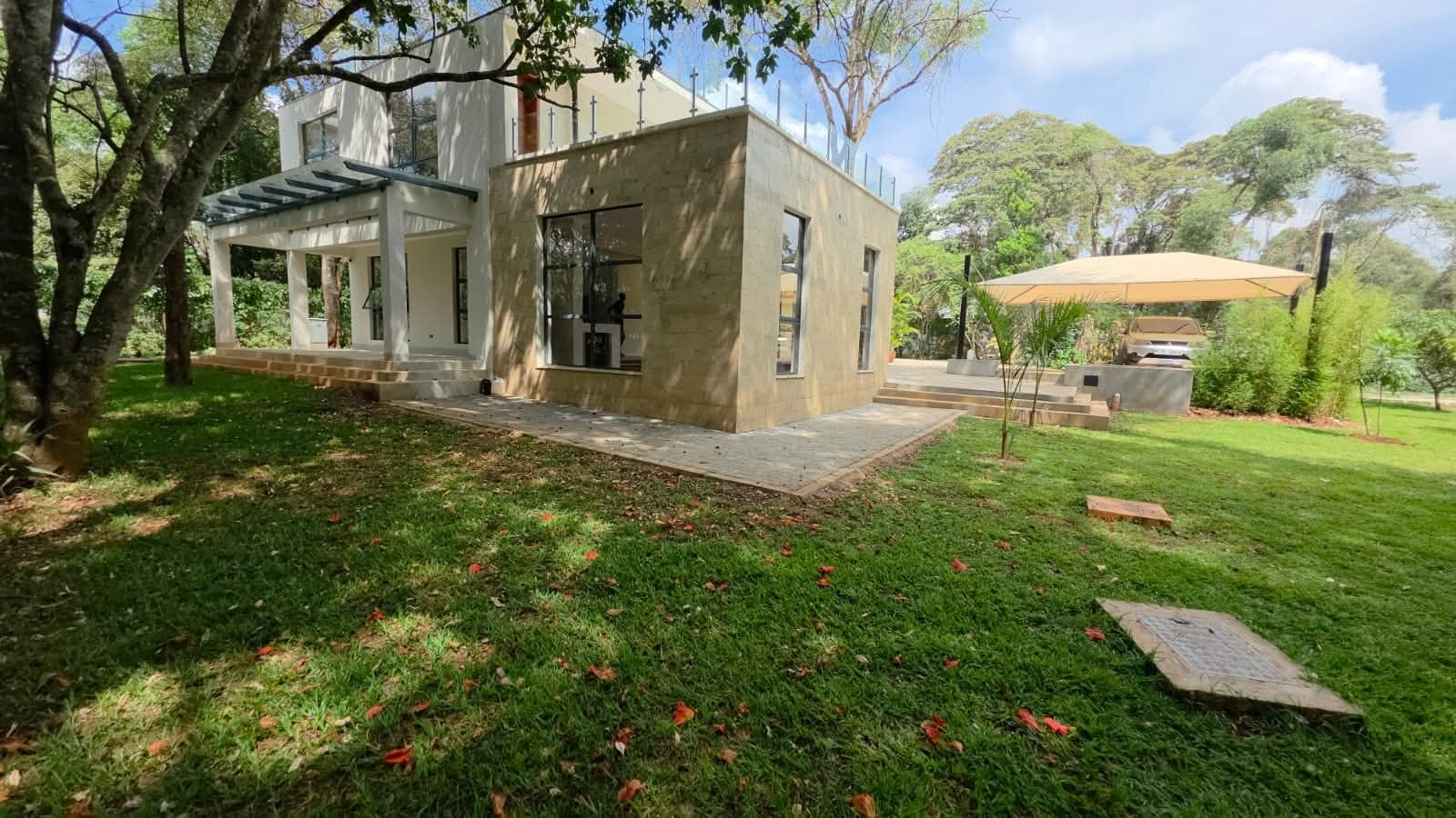 Opulent 5-Bedroom Maisonette + 2 SQs For Rent in Karen