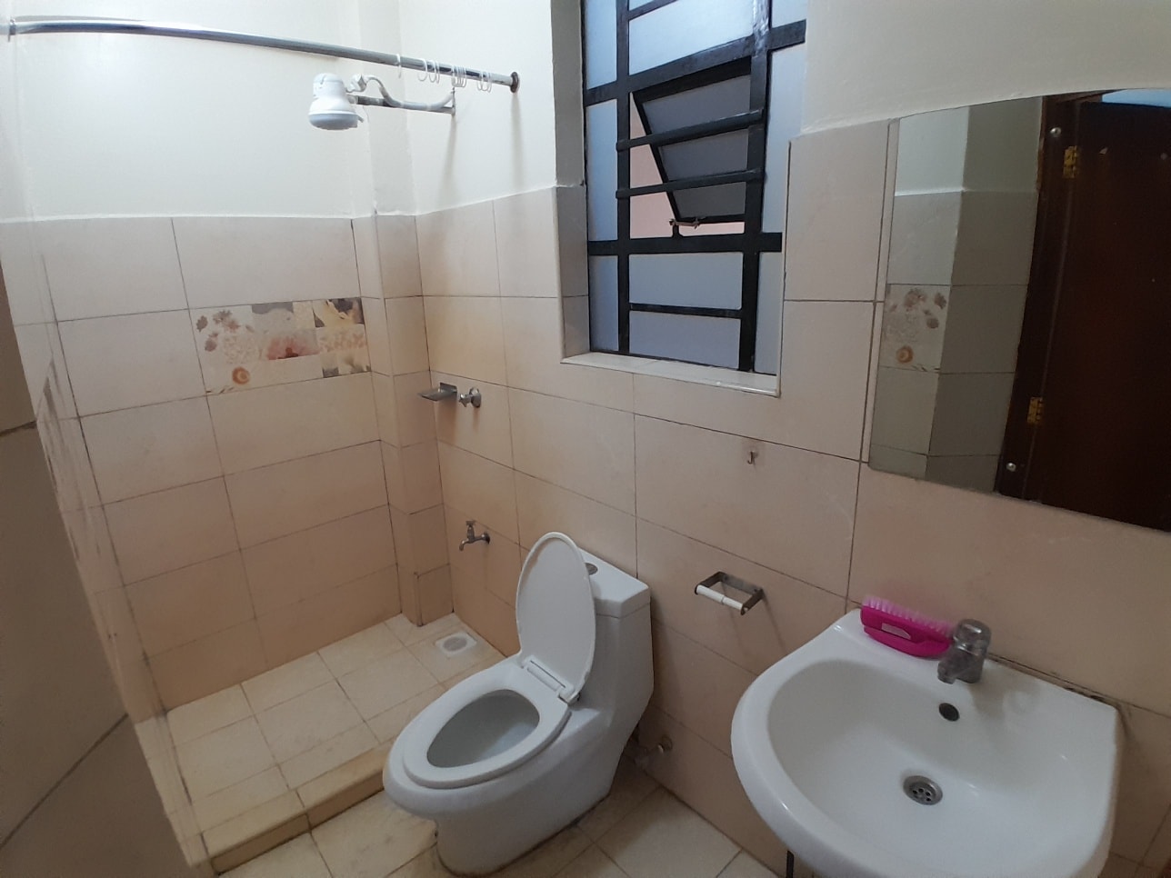 Outstanding 1 bedroom apartment to let in Langata Image