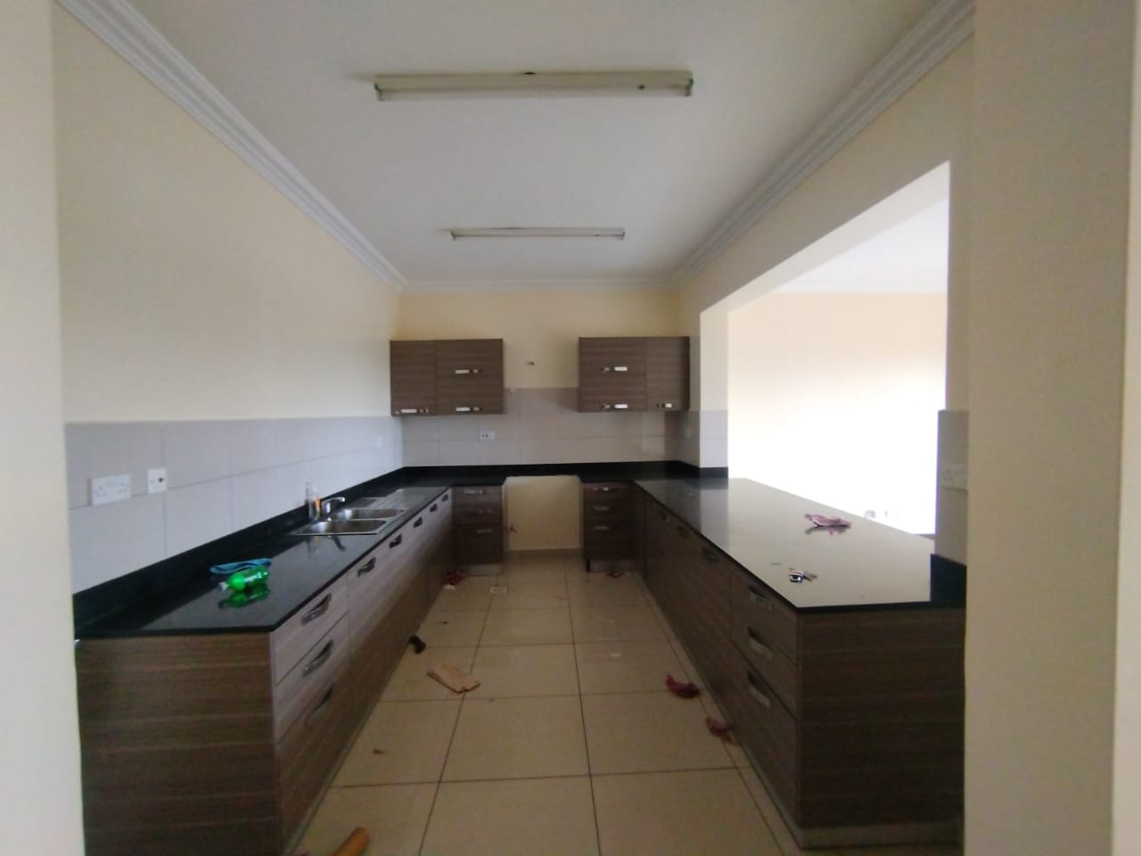 Outstanding 1 bedroom apartment to let in Nairobi West Image