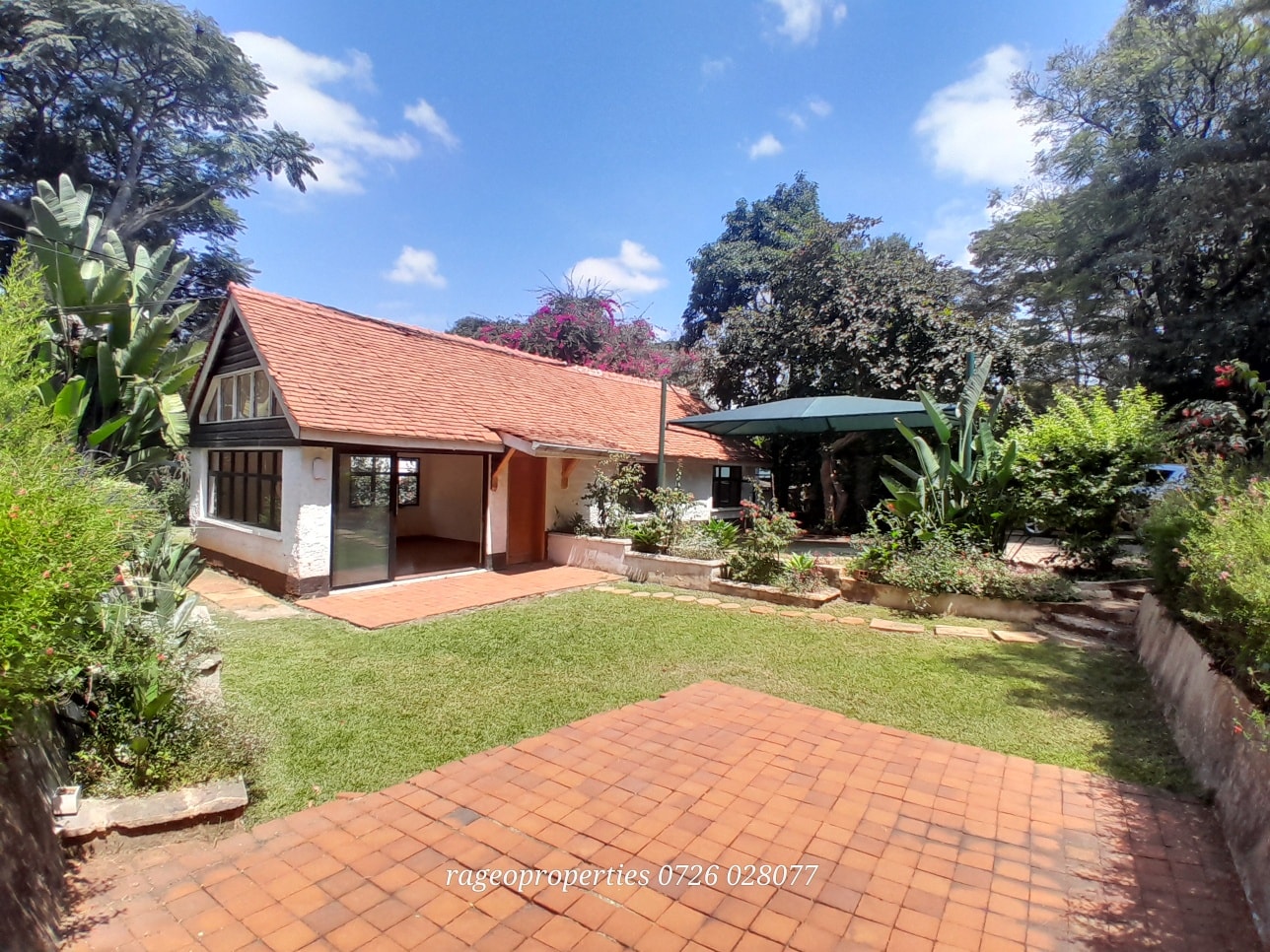 Outstanding 1 bedroom cottage to let in karen