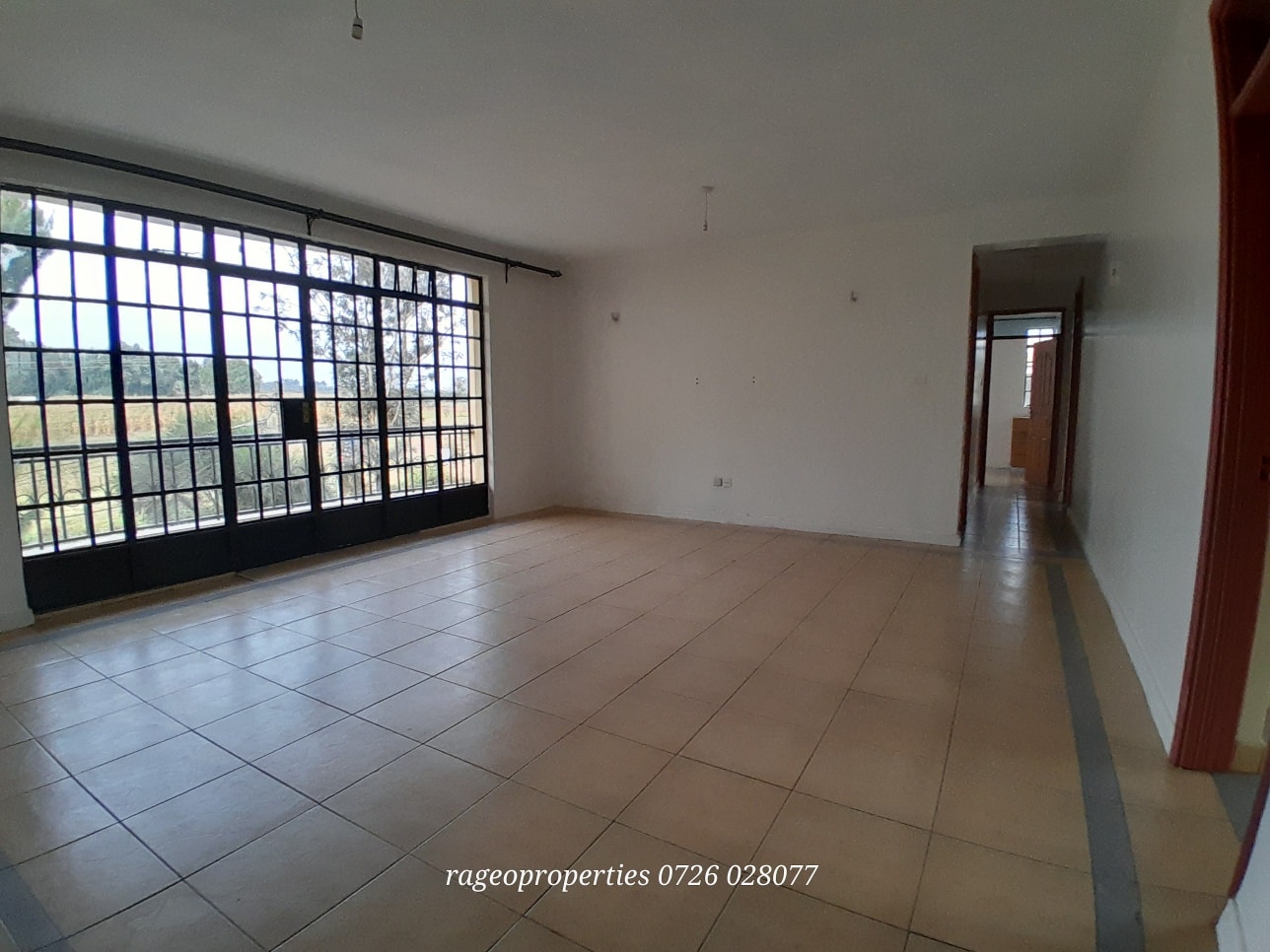 outstanding 3 bedroom apartment to let in Kerarapon Image