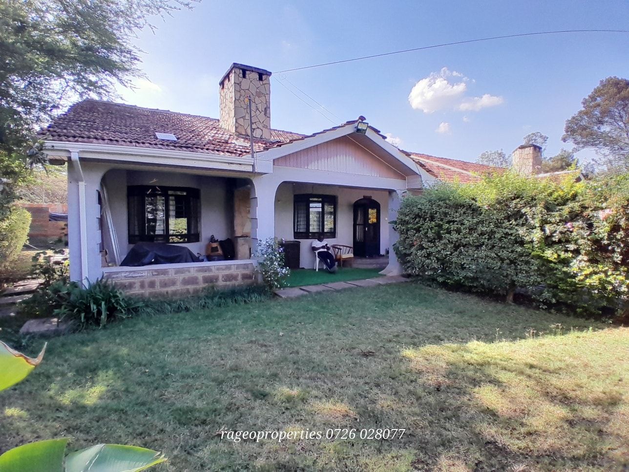 Outstanding 3 bedroom bungalow to let in karen Image